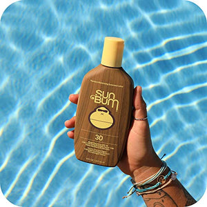 Sun Bum Original Scent SPF 30 Sunscreen Lotion | Vegan and Reef Friendly (Octinoxate & Oxybenzone Free) Broad Spectrum Moisturizing UVA/UVB Sunscreen with Vitamin E | 8 oz